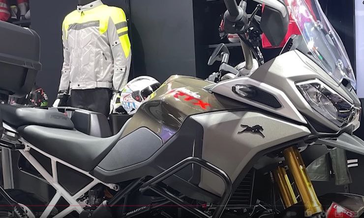 tvs apache rtx 300 adventure tourer