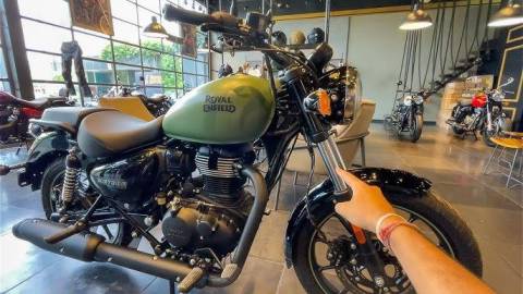 Royal Enfield Meteor 350 bike India launch, colors, mileage, and on-road price